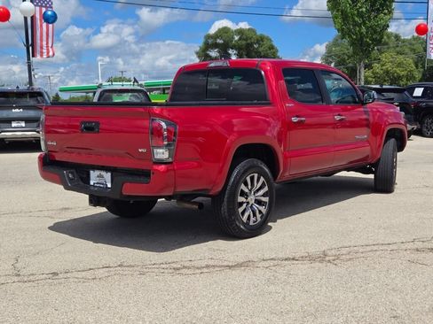Used 2022 Toyota Tacoma Limited AWD/4WD image 11