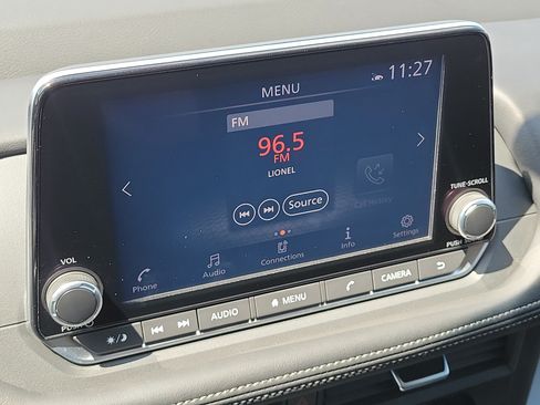 Certified 2024 Nissan Rogue SV FWD image 27