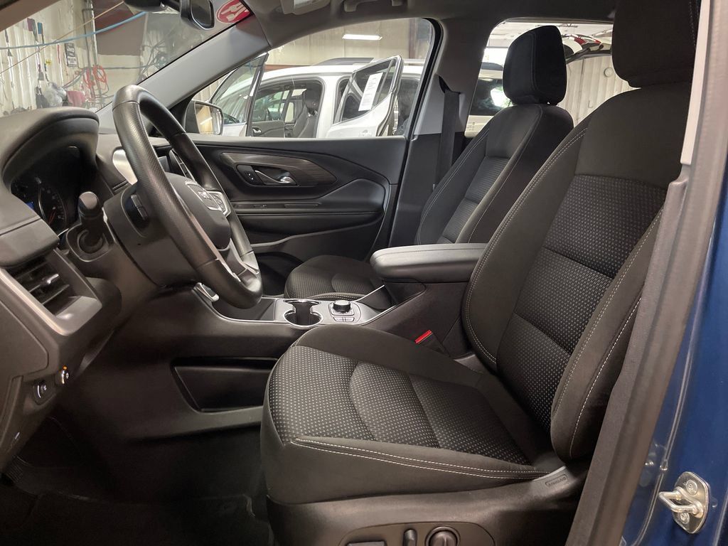 Used 2024 GMC Terrain SLE w/ Driver Convenience Package AWD/4WD image 14