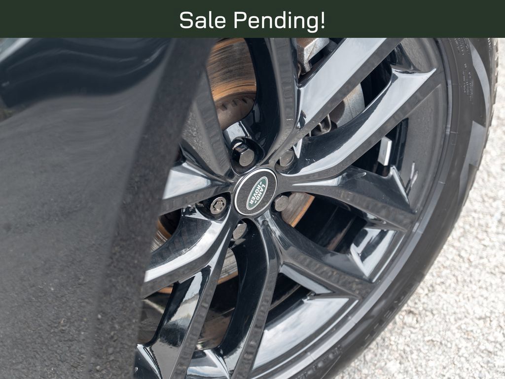Used 2024 Land Rover Range Rover Velar S AWD/4WD image 9