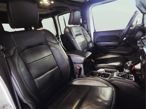 Used 2019 Jeep Wrangler Unlimited Sahara AWD/4WD image 46