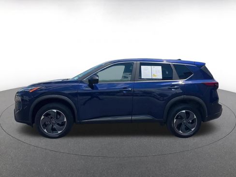 Used 2025 Nissan Rogue SV AWD/4WD image 9
