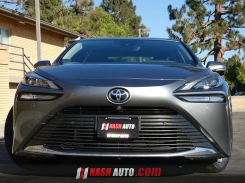 Used 2023 Toyota Mirai w/ Advanced Technology Package RWD image 17