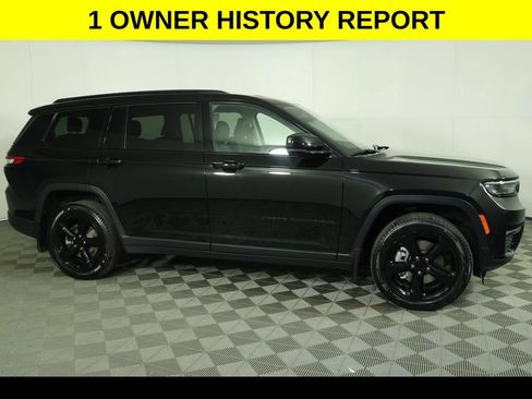 Used 2023 Jeep Grand Cherokee L Limited w/ Luxury Tech Group II AWD/4WD image 2