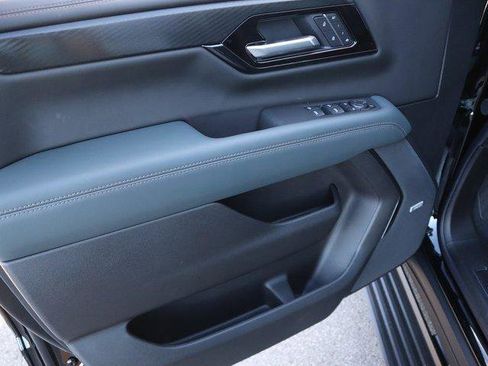 New 2026 GMC Yukon XL AT4 w/ AT4 Premium Plus Package image 22