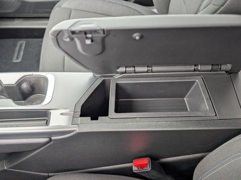 New 2026 Chevrolet Equinox EV LT image 21