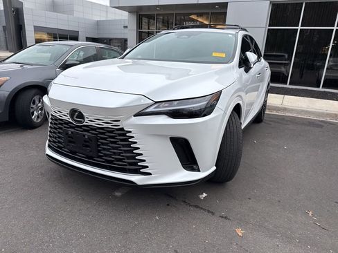 Certified 2025 Lexus RX 350 Premium w/ Accessory Package (A2) image 3