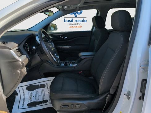 Used 2022 GMC Acadia SLE w/ GMC Pro Grade Package image 15