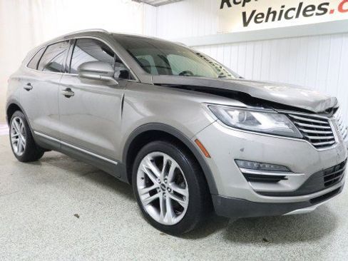 Used 2017 Lincoln MKC Reserve w/ Lincoln MKC Climate Package AWD/4WD image 5