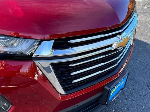 Used 2023 Chevrolet Traverse LT AWD/4WD image 32