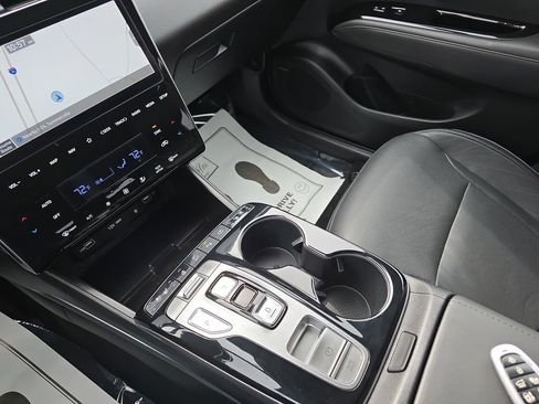 Used 2024 Hyundai Tucson Limited image 29