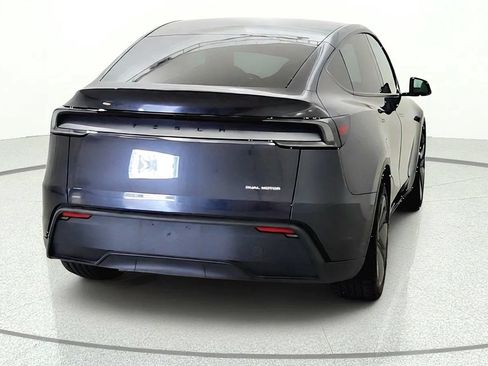 Used 2026 Tesla Model Y Long Range AWD/4WD image 5