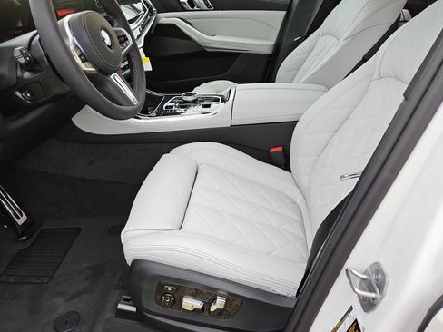 Used 2026 BMW X5 M60i AWD/4WD image 16