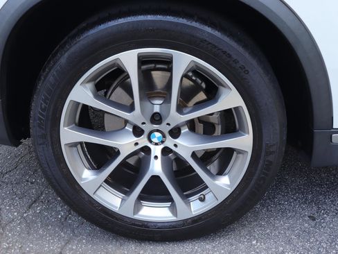 Used 2021 BMW X5 xDrive40i w/ Convenience Package AWD/4WD image 42