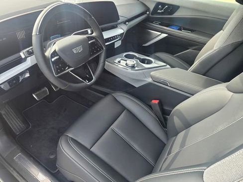 New 2026 Cadillac Optiq Luxury 1 RWD image 21
