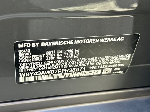 Used 2023 BMW i4 eDrive35 w/ Premium Package RWD image 27