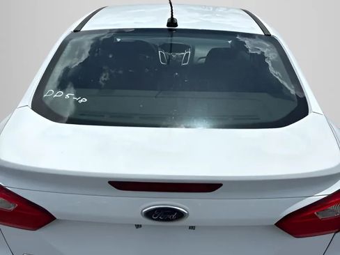Used 2014 Ford Focus SE FWD image 36