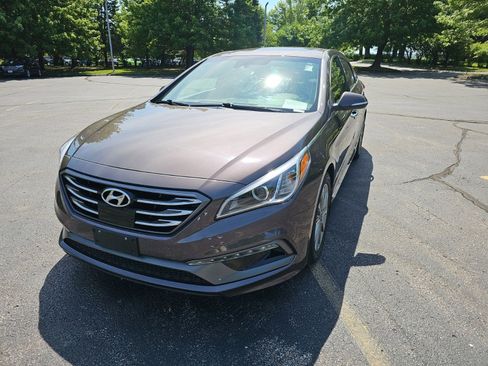 Used 2017 Hyundai Sonata Limited w/ Ultimate Package 04 FWD image 2