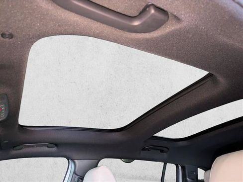 Certified 2023 Mercedes-Benz EQB 300 4MATIC image 19