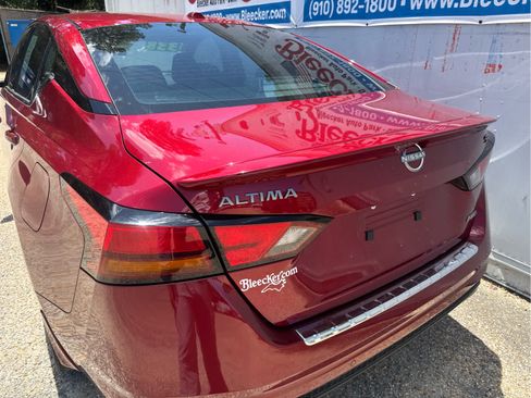 Used 2023 Nissan Altima 2.5 SR AWD/4WD image 17