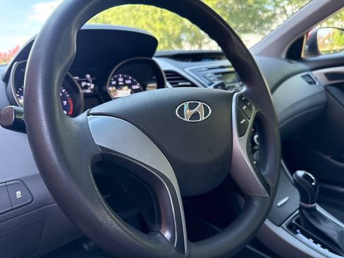Used 2016 Hyundai Elantra SE FWD image 15