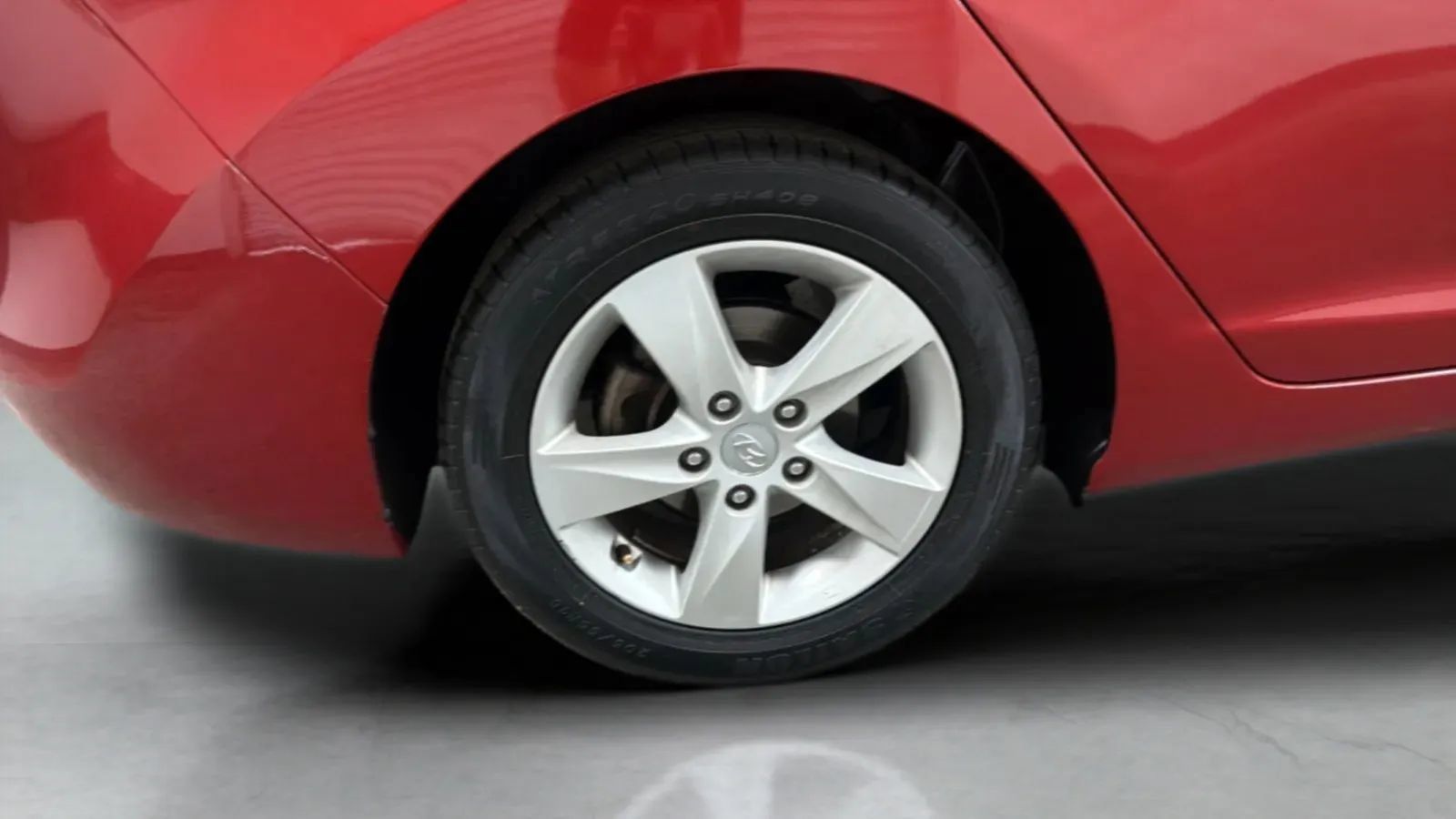 Used 2012 Hyundai Elantra GLS w/ Preferred Pkg 3 FWD image 25