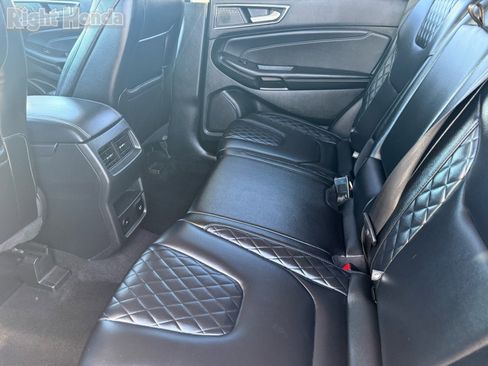 Used 2023 Ford Edge Titanium image 26