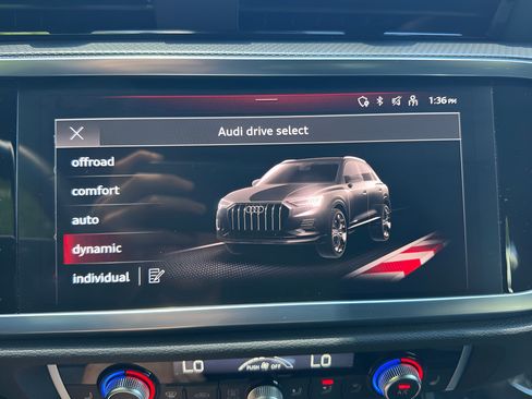 Certified 2025 Audi Q3 2.0T Premium w/ Convenience Package AWD/4WD image 44