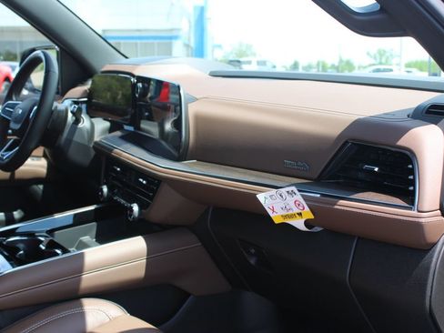 New 2026 Chevrolet Tahoe High Country image 32