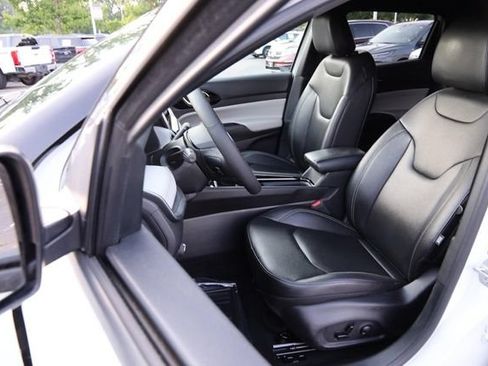 Used 2025 Jeep Compass Limited AWD/4WD image 8