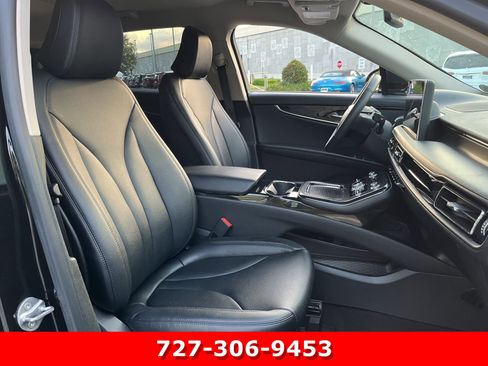 Used 2023 Lincoln Nautilus FWD w/ Premium Package image 20