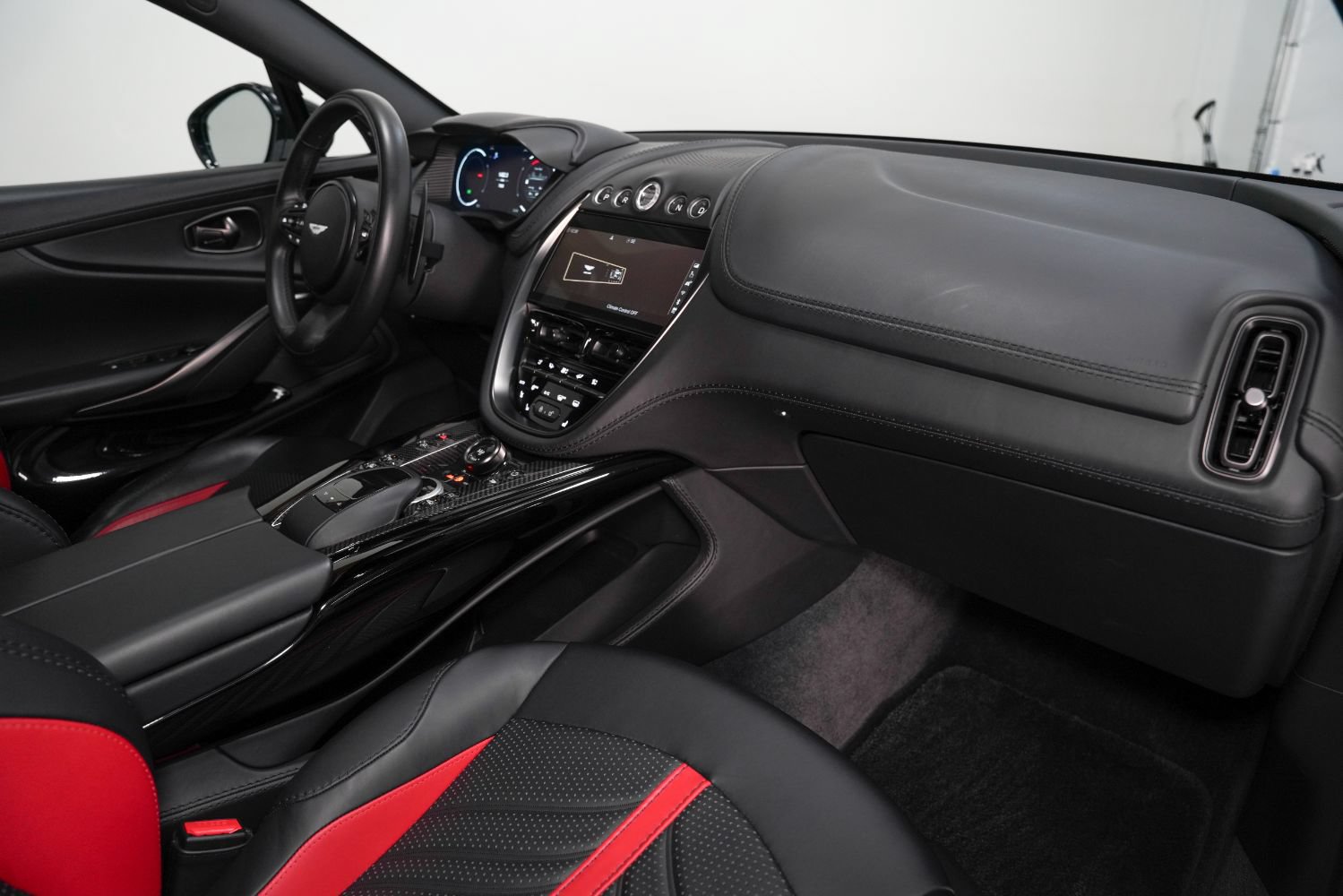Used 2023 Aston Martin DBX 707 AWD/4WD image 30