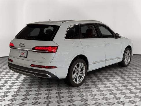 Used 2023 Audi Q7 3.0T Premium Plus AWD/4WD image 9
