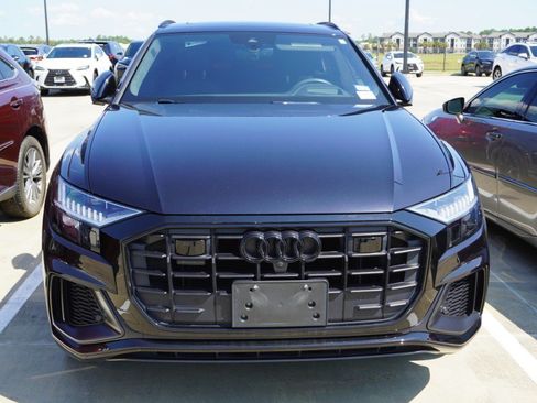 Used 2021 Audi Q8 Prestige w/ Prestige Package AWD/4WD image 2