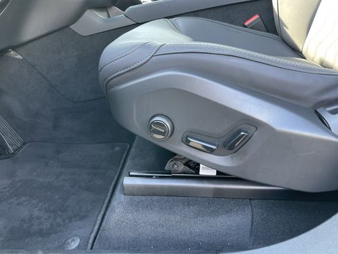 Used 2025 Volvo XC90 B6 Plus image 42