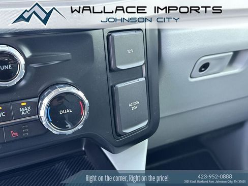 Used 2023 Ford F450 Limited AWD/4WD image 29
