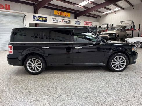 Used 2016 Ford Flex Limited FWD image 9