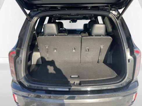Used 2024 Kia Telluride EX X-Line AWD/4WD image 8