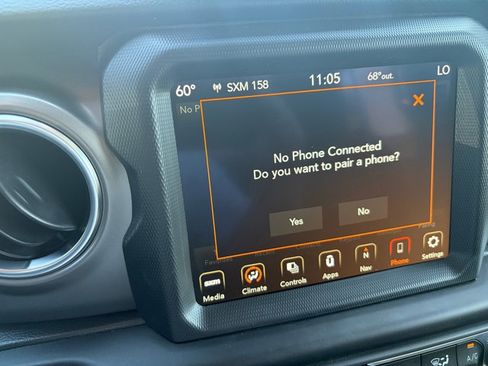 Used 2023 Jeep Wrangler Unlimited Rubicon 4xe AWD/4WD image 26