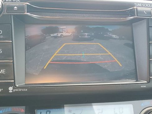Used 2017 Toyota RAV4 SE FWD image 19