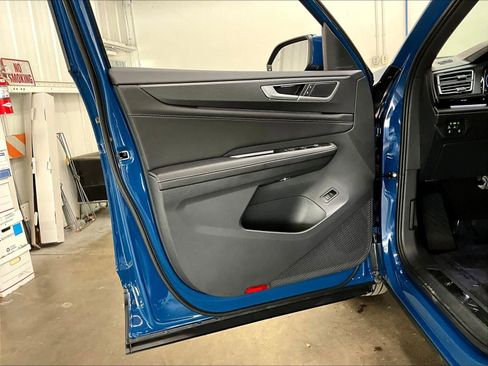 New 2026 Volkswagen Atlas Cross Sport SEL image 24