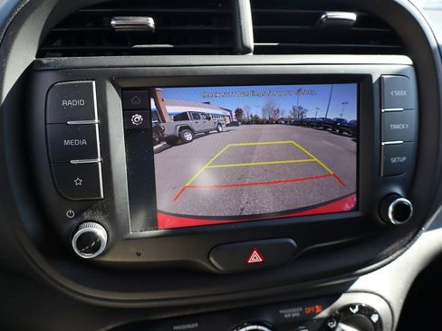 Used 2025 Kia Soul LX w/ Option Group 015 image 18