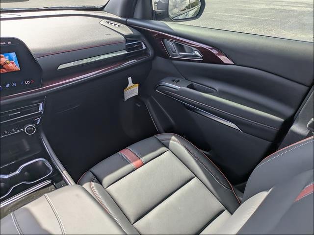 New 2027 Chevrolet Traverse RS AWD/4WD image 16