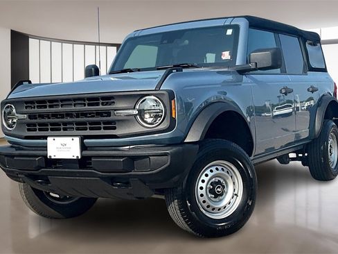 Used 2023 Ford Bronco 4-Door image 1