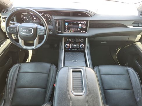 Used 2021 GMC Yukon XL Denali w/ Denali Premium Package AWD/4WD image 28