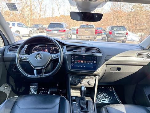 Used 2019 Volkswagen Tiguan SEL Premium image 22