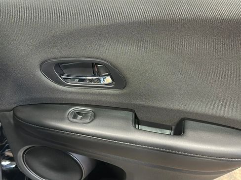 Used 2019 Honda HR-V Sport image 15