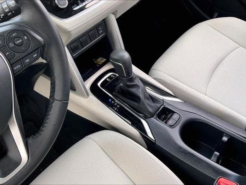Certified 2023 Toyota Corolla Cross LE FWD image 16