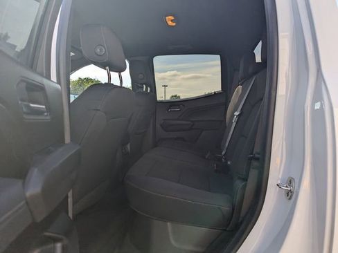 Used 2024 Chevrolet Colorado LT w/ LT Convenience Package image 7