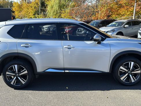 Certified 2021 Nissan Rogue Platinum image 29